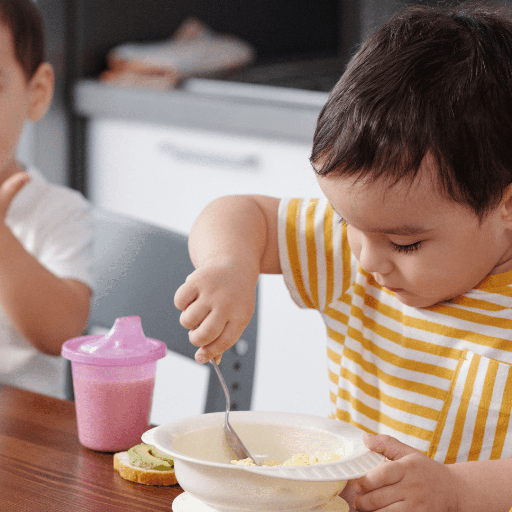 Children eating breakfast